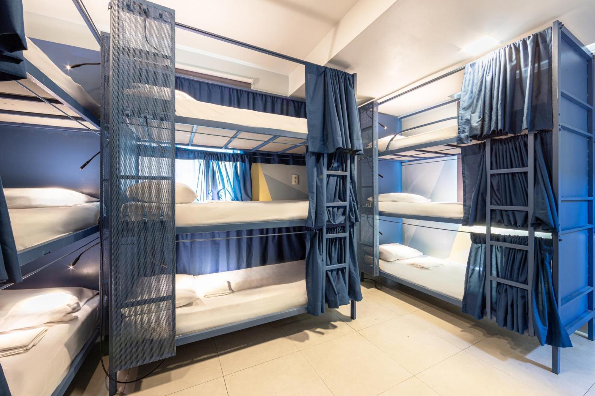 Bed 9-Bed Mixed Dormitory Room,1537031596:JPEG