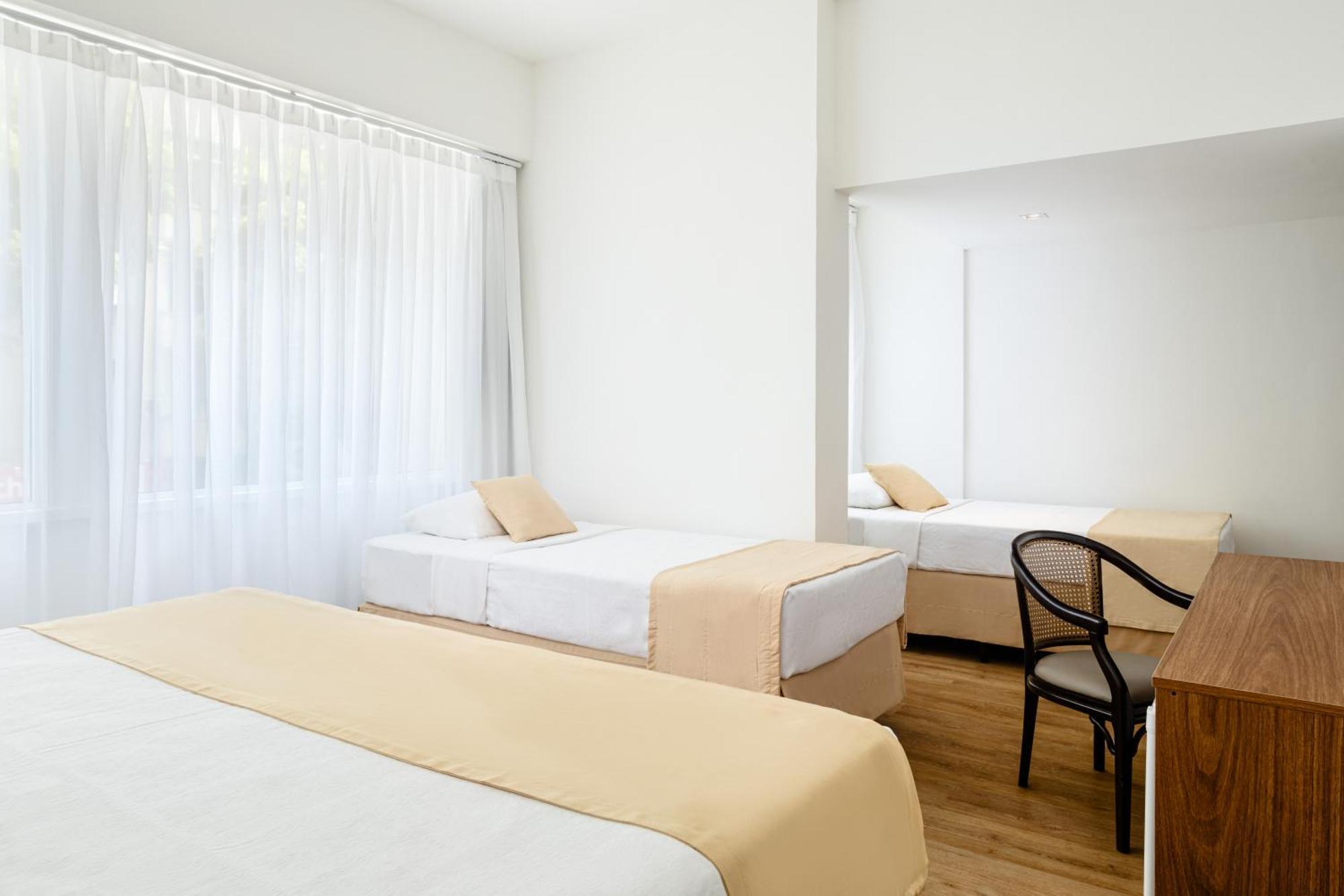 Superior Family Room,1697811309:JPEG