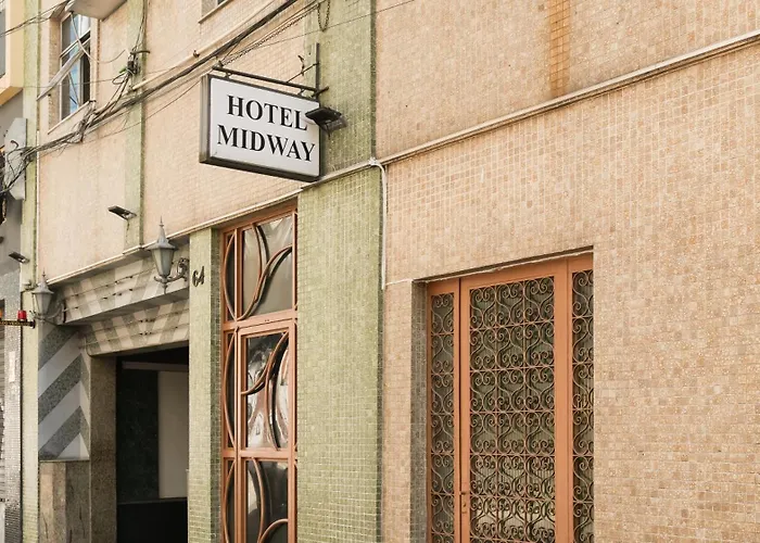Hotel: Midway Hotel (Adults Only)