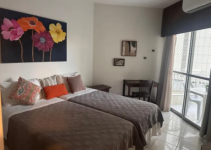 Apartamento na Praia da Barra